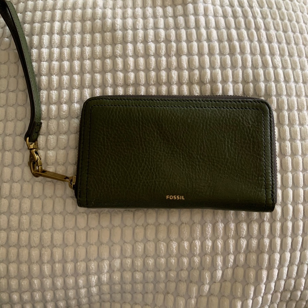 Fossil wristlet wallet zip around